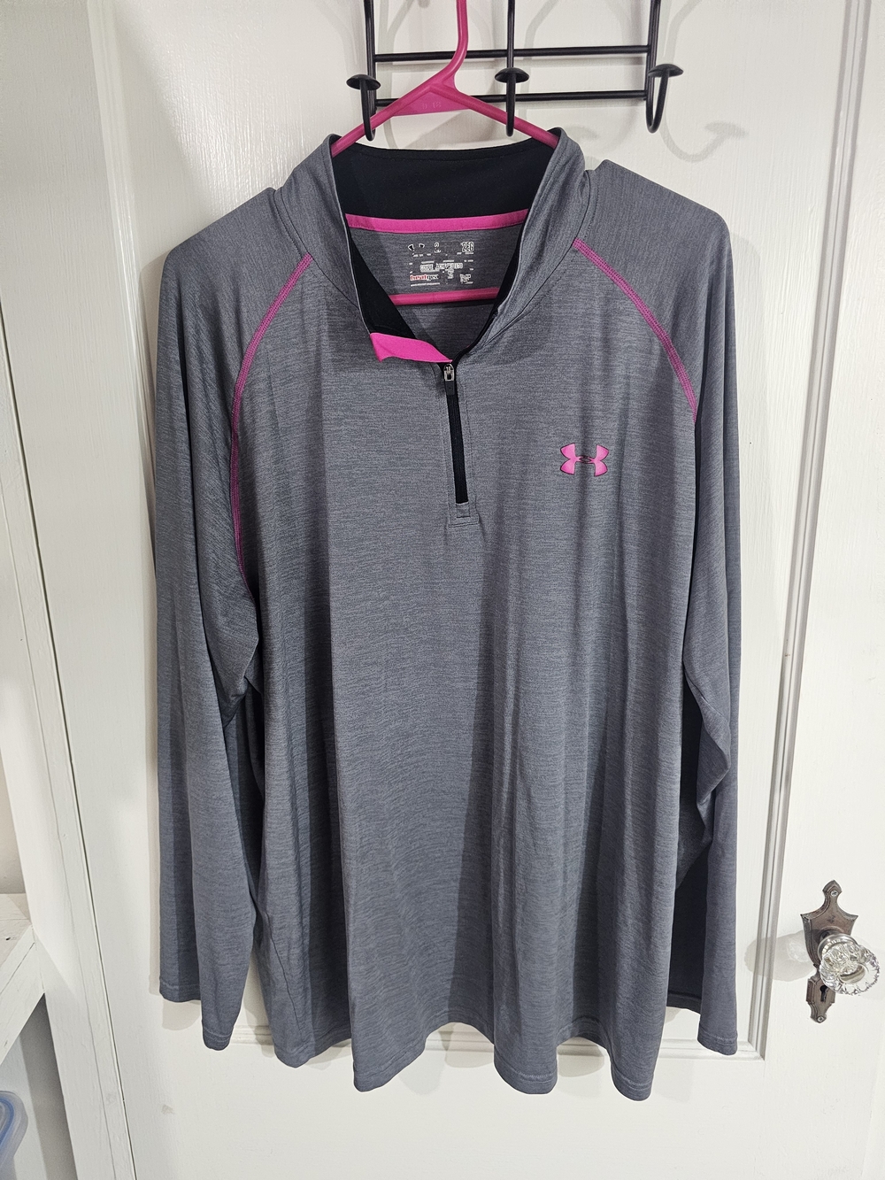 Under Armour Women’s Gray Long-Sleeve HeatGear Top with Pink Accents